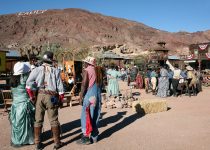 People in western clothing at Calico Ghost Town